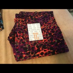 New with tags TC leggings
